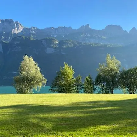 Maisonette Im Penthouse-stil Ca 145m2 Mit Viel Privatsphäre - Direkt Am Walensee Mit Badestrand Apartment *