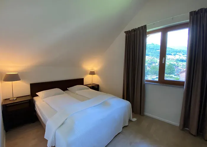 Maisonette Im Penthouse-stil Ca 145m2 Mit Viel Privatsphäre - Direkt Am Walensee Mit Badestrand Apartment Unterterzen