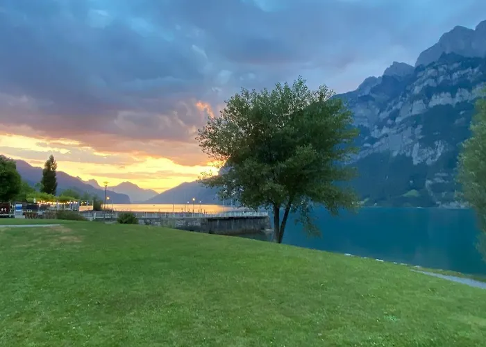 Maisonette Im Penthouse-stil Ca 145m2 Mit Viel Privatsphaere - Direkt Am Walensee Mit Badestrand انتيرتيرزين