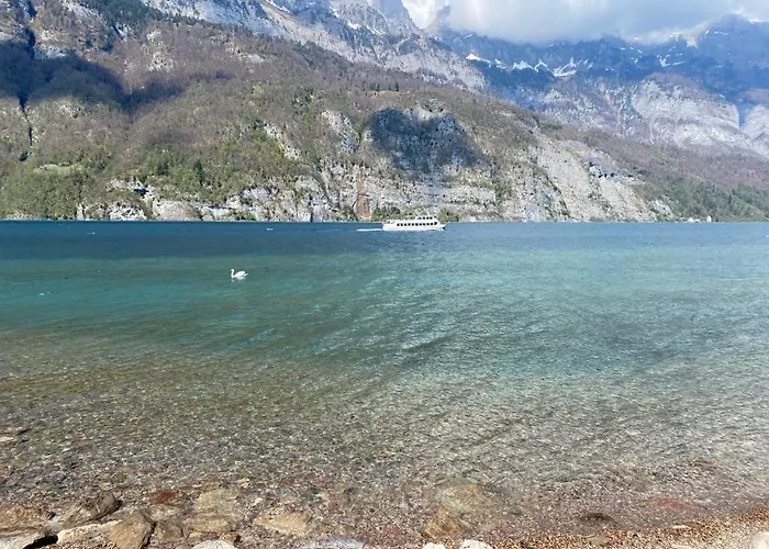 Maisonette Im Penthouse-stil Ca 145m2 Mit Viel Privatsphaere - Direkt Am Walensee Mit Badestrand شقة *